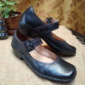 Clark's Artisan Collection Mary Janes